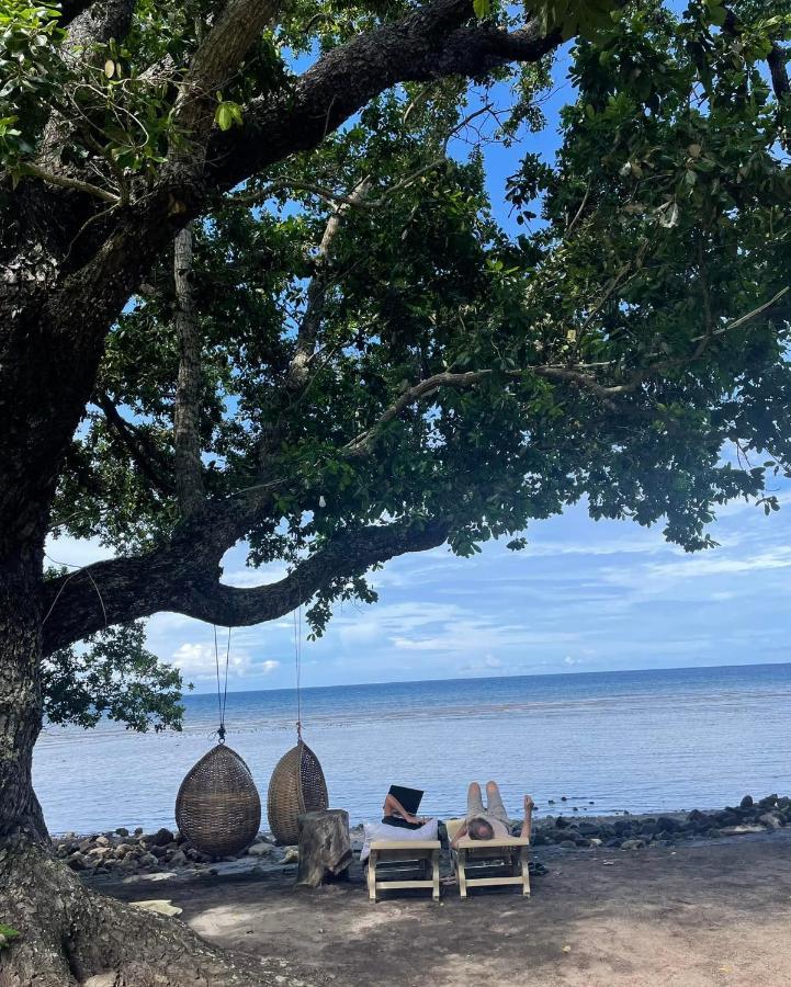 Borbon'S Treehouse By The Sea Mambajao Exterior foto